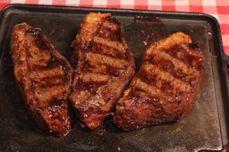Picanha fatiada na tabua, assada por Lisandro Dourado