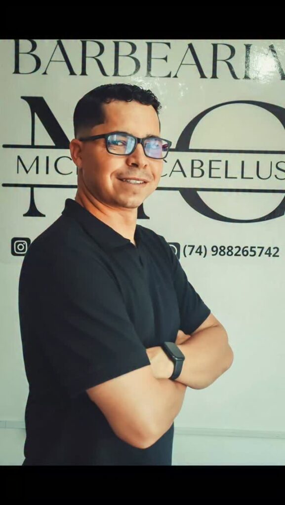 Michel Cabellus na Barbearia MC, barbearia em Morro do Chapéu